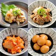 なめろう/647円 ひねポン酢/592円 うずらどんぐり/614円 蒸し鶏キムチ/482円