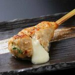 中札内［花畑牧場］モッツァレラチーズつくね(1本)