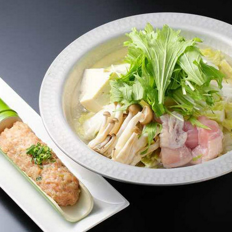 “名物！”旨味たっぷり！生つくね鍋！