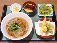 天ぷら蕎麦
鰻ご飯
おこんにゃサラダ
香物