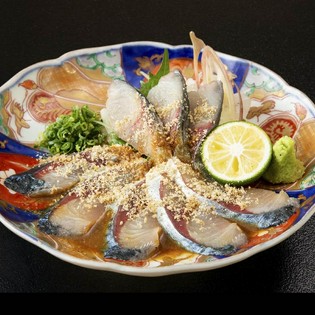 福岡に来たら、必ず食べたい郷土料理『博多胡麻鯖』