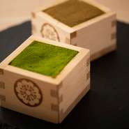 茶師の思いをのせた、シングルオリジンの抹茶を使用