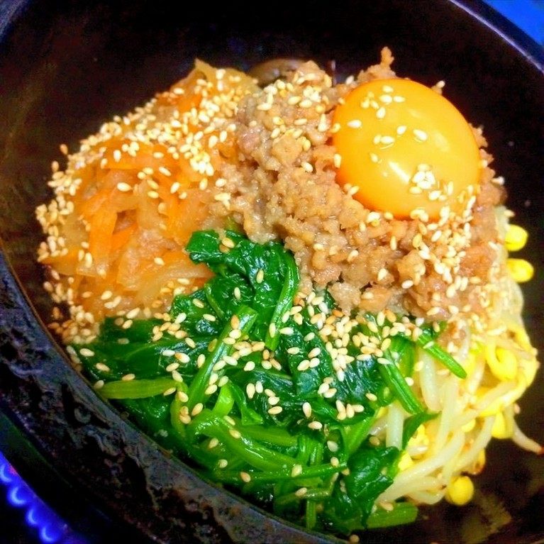 石焼ビビンバ