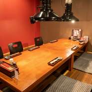 2F完全個室有。
TV完備(※完全予約制)
特別な日・記念日・ご接待等
様々なシーンで ご利用下さい