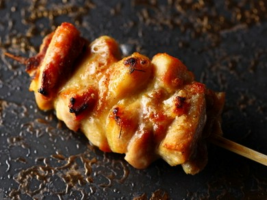 "焼鳥とワイン"のマリアージュをお楽しみください。