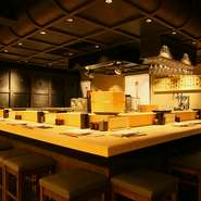 職人技を目の前で楽しめる「カウンター席」