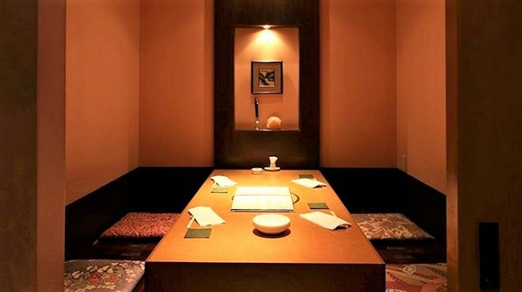 【個室は事前のご予約を】