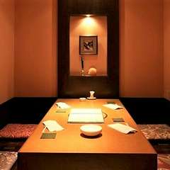 接待でのご利用にも最適です。個室もご用意しております。