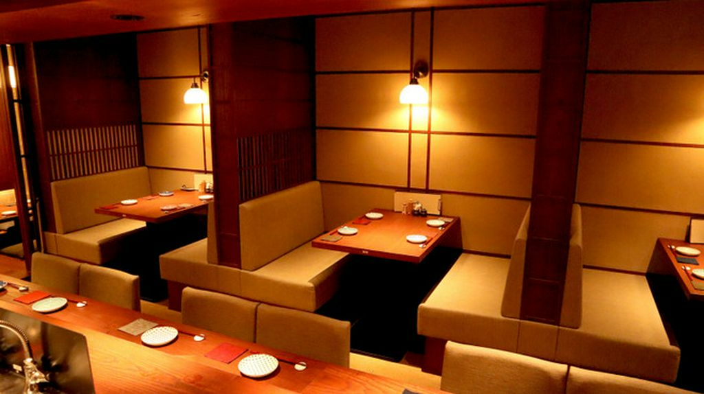 落ち着いた雰囲気の店内は様々なシーンでご利用いただけます