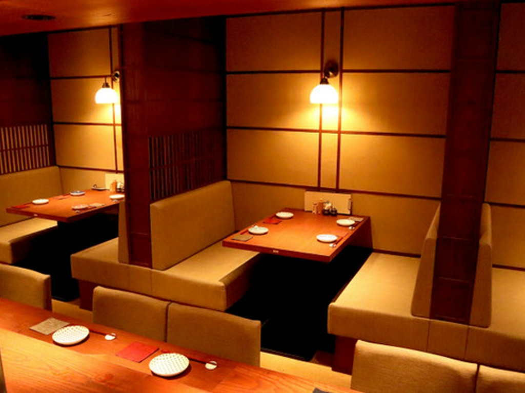 落ち着いた雰囲気の店内は様々なシーンでご利用いただけます