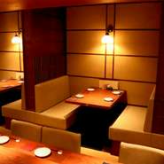 落ち着いた雰囲気の店内は様々なシーンでご利用いただけます。