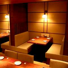 落ち着いた雰囲気の店内は様々なシーンでご利用いただけます