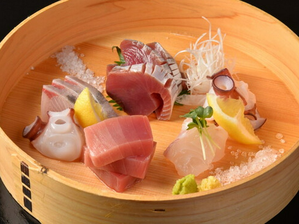 お刺身盛り合わせ　二人前