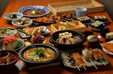 人形町寅次郎の国産もつ鍋の人気コース!
〆はちゃんぽんで大満足♪
日本酒10種類が入った飲み放題2時間付!