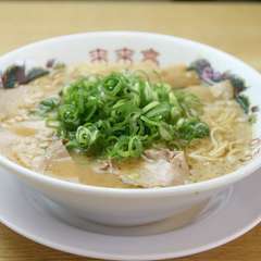 こってりラーメン　690円（税抜）