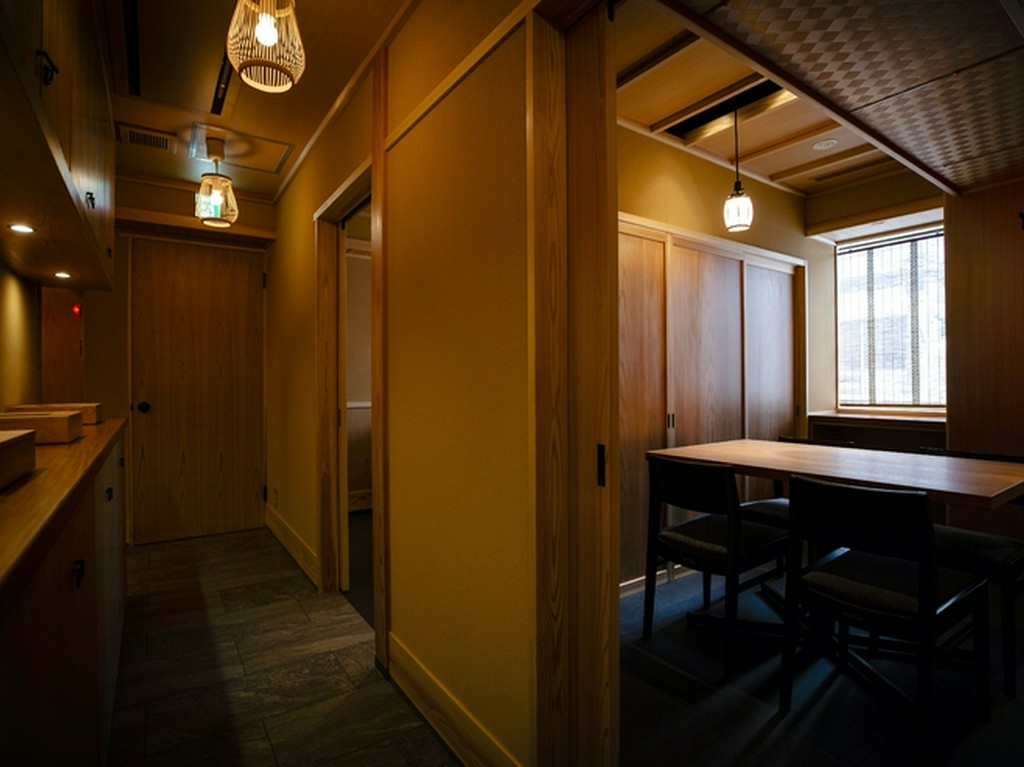 完全個室は全5室。4～20名まで対応し、使い方もさまざま