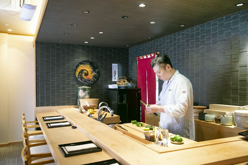 銀座という激戦地で、変わらずに己が信ずる美味を追求