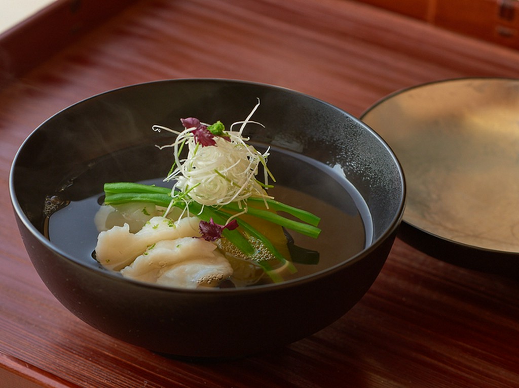 鰹節の風味が感じらえる『おこぜの煮物椀』