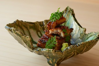 ふっくらとした食感の『鰻の山椒焼き』