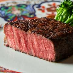 世界の要人を唸らせた薪焼の神髄・他では味わえない食感と薪火の薫りをお愉しみください。
