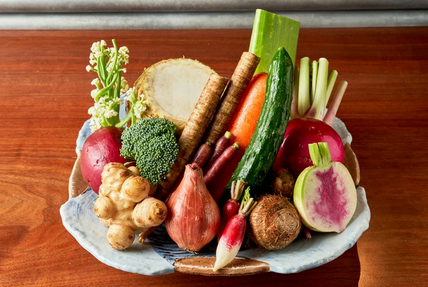 ディナーコースでご提供している料理を中心に、メインには和牛の薪焼をお召し上がりいただく特別なコース。