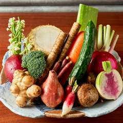 ディナーコースでご提供している料理を中心に、メインには和牛の薪焼をお召し上がりいただく特別なコース。