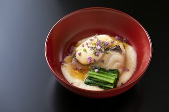 【蒸し物】秋の蒸し物の一例『鰆の道明寺煮込み 湯葉蒸し』