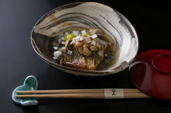 【先付】先付の一例は、『カマス すっぽん出汁』