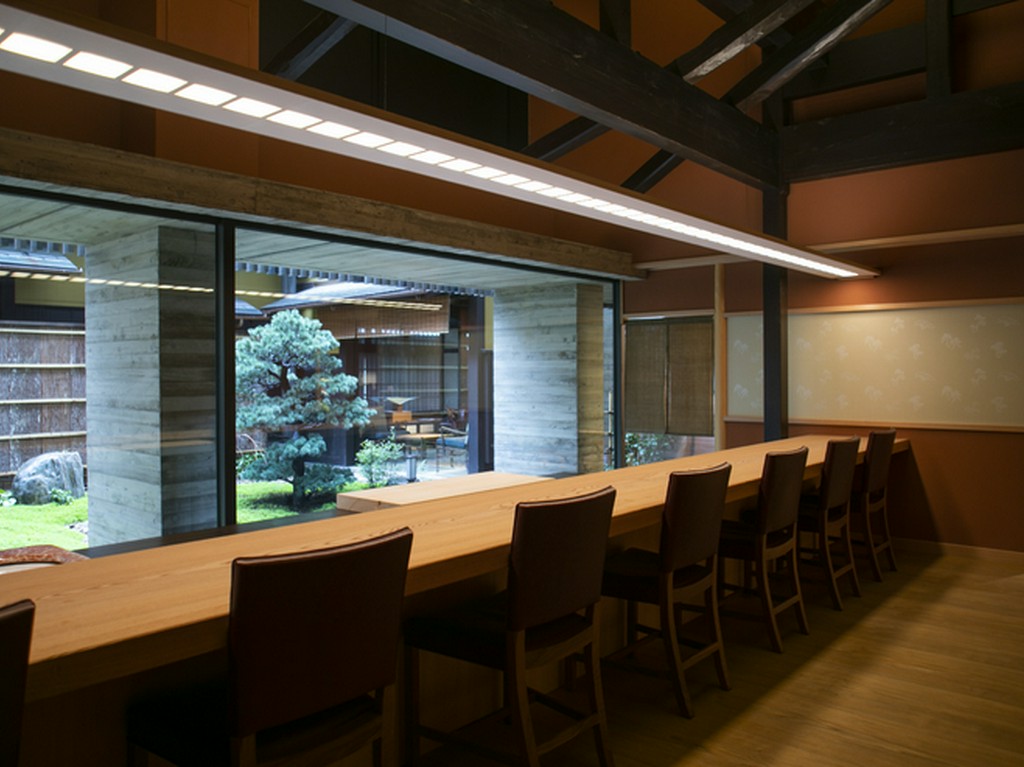 ホテルらしい凛とした空気感とリラックスできる雰囲気づくり