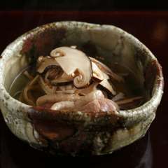 体を温める秋の炊き合わせの一例『松茸と合鴨の吉野煮と冬瓜』