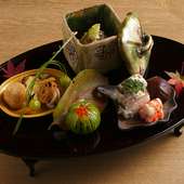 季節の移ろいを多彩な料理で伝える日本料理の花形『八寸』