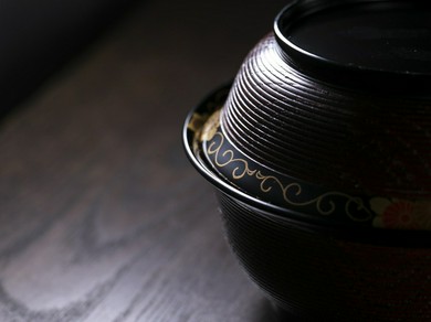 料理を彩る器にも、一切の妥協なし
