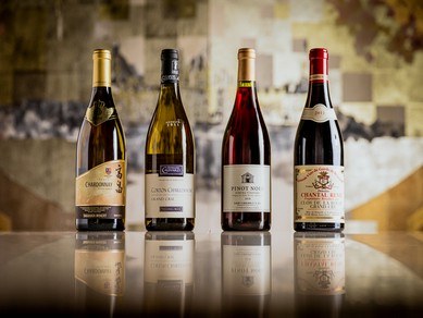 日本の希少ワインからフランスのグランヴァンまで幅広く揃う