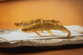 独特の旨味が感じられる『ししゃもの天ぷら』