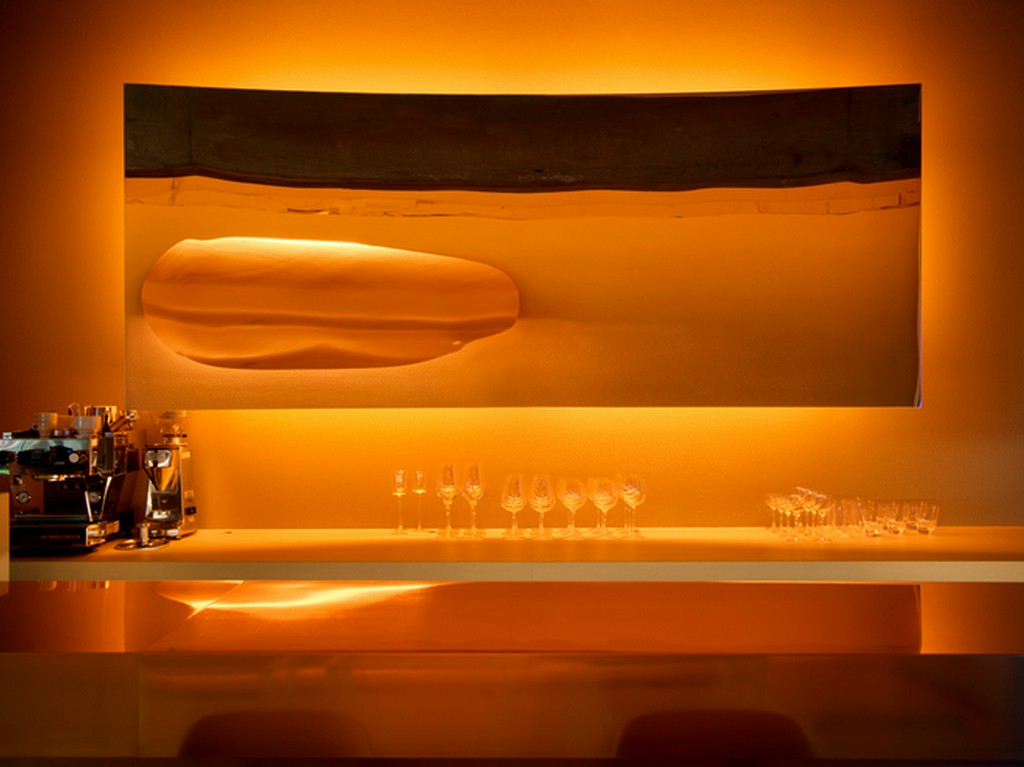 お店に入るとそこは異空間。まるで宇宙のよう！