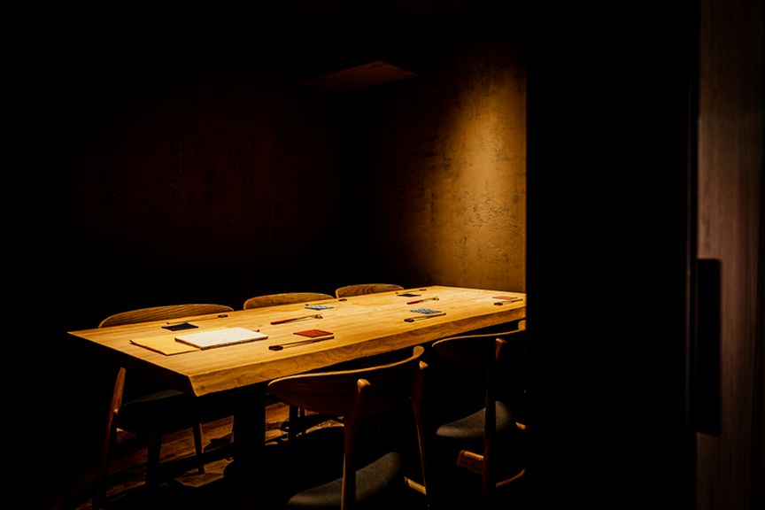 会食にぴったりの落ち着いた個室				