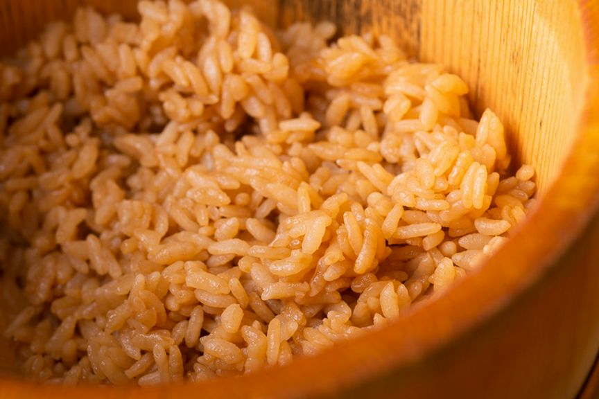 旨みの強いネタに負けない「これぞ江戸前」の赤酢のシャリ