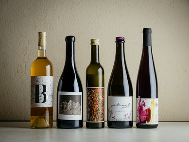 ペアリングがオススメですが、ナチュラルワインも充実