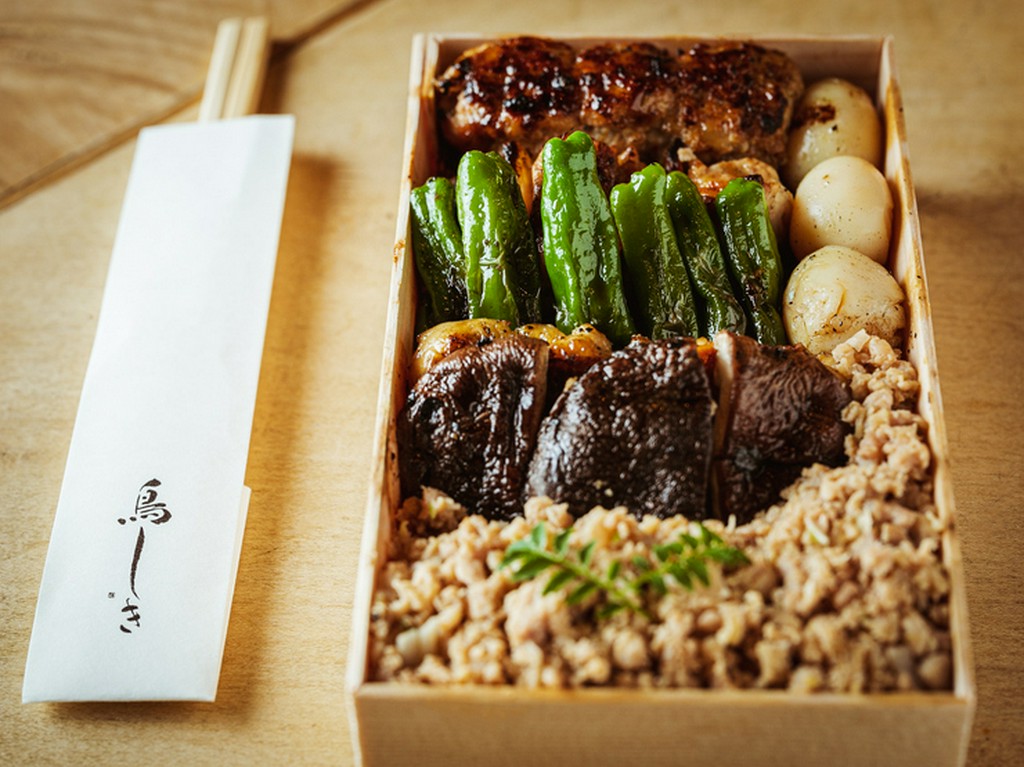 誰もが【鳥しき】の味を楽しむことができる『お持ち帰り弁当』