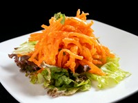 人参の旨みが溢れる!食欲を刺激する『大人気 人参のマリネサラダ』