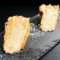 繊細な口どけの虜になる『ぷるぷるバスクチーズケーキ』