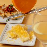 お昼の定食もお勧めですが夜のコース料理で歓送迎会を行うのもお勧めです。お気軽にお問い合わせください。