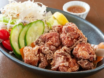 特製つけダレがおいしい『塩カラアゲ』