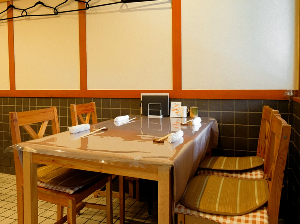 同僚、友人、家族など、気心知れた仲間との食事にもピッタリ