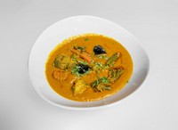 オクラ・にんじん・じゃがいも・いんげんなどが入ったヘルシーカレー
