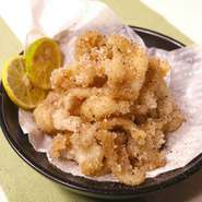 Torikawa（鶏皮揚げ）