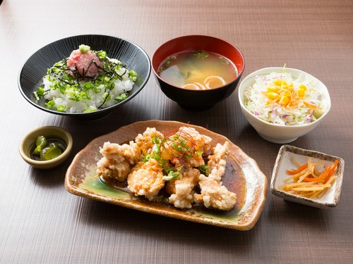 セットメニューも充実、大満足の定食はいかが