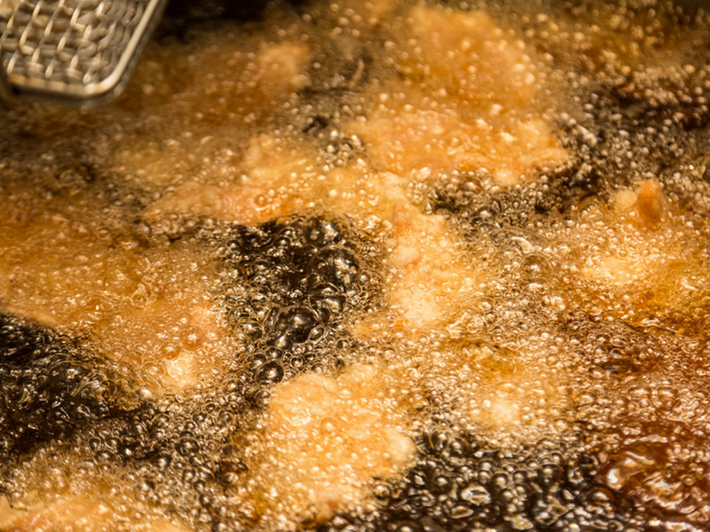 カリッとジューシーなからあげをアツアツのままに