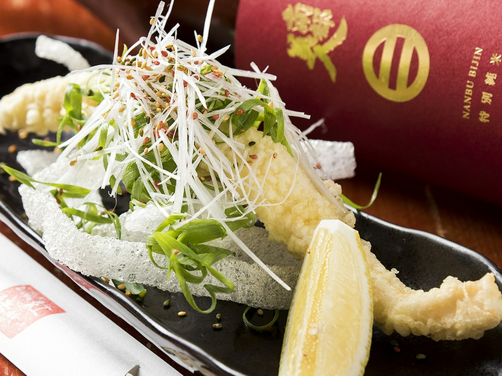 サクサク衣の中から現れる柔らかな身に感動『葱かけあなご天』