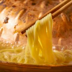 〆はコレ！最後の最後まで素材を味わい尽くせる『okamoto特製鍋ラーメン』